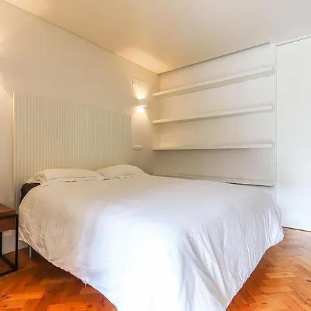 Lägenhet In Cais Do Sodre Lisboa