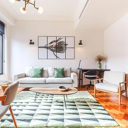 Apartment In Cais Do Sodre Lisbon